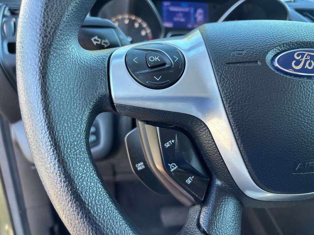 Used 2013 Ford Escape SE image 16