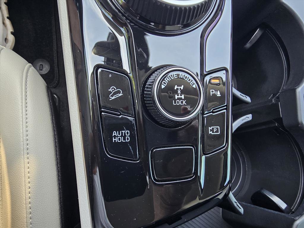 Used 2025 Kia Sportage EX w/ EX Premium Package image 22