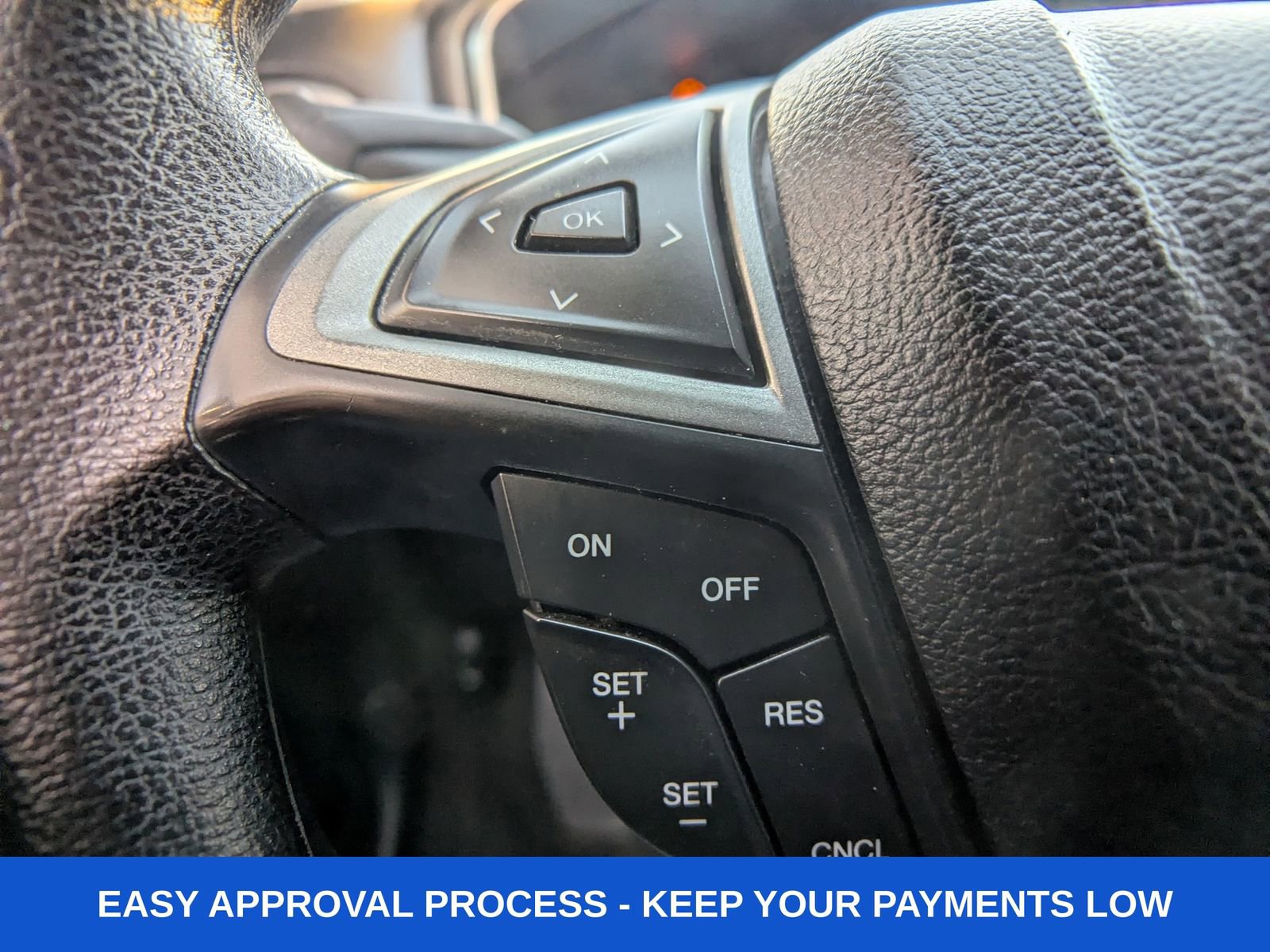 Used 2017 Ford Fusion SE w/ Fusion SE Technology Package image 31