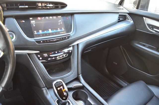 Used 2019 Cadillac XT5 Premium Luxury image 26