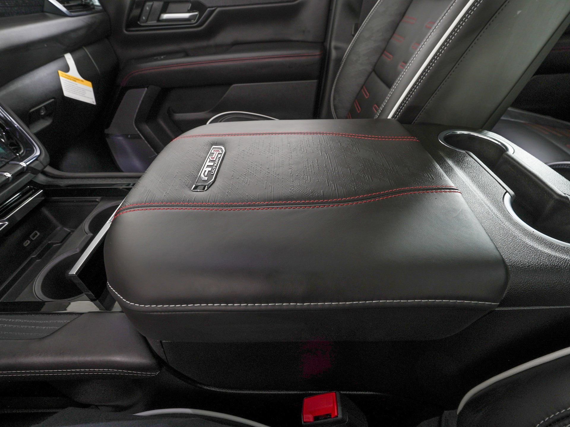 Used 2026 GMC Yukon XL AT4 Ultimate image 33