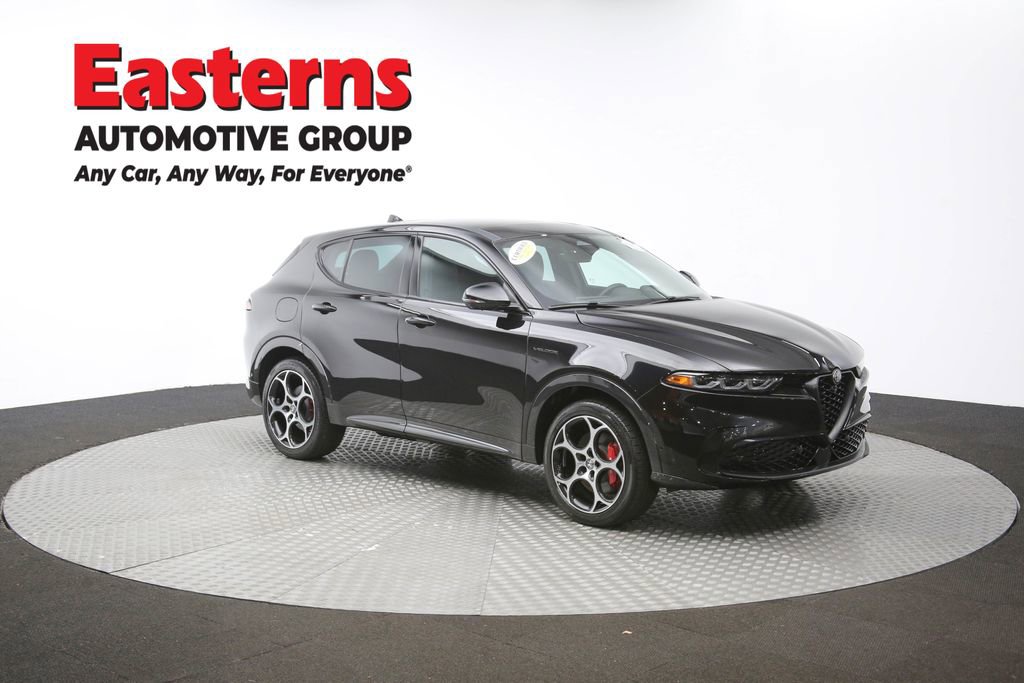Used 2024 Alfa Romeo Tonale Veloce w/ Active Assist Package image 46