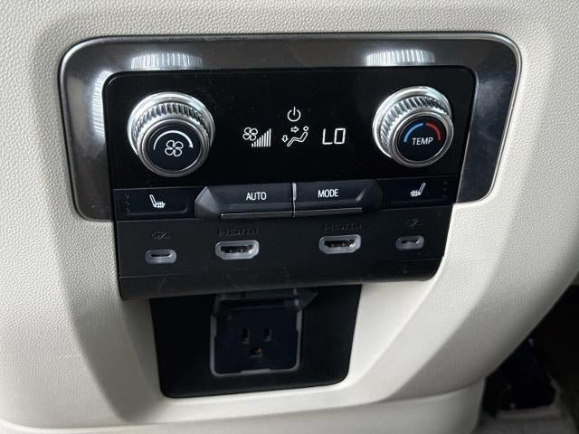 Used 2024 GMC Yukon XL Denali w/ Advanced Technology Package AWD/4WD image 20