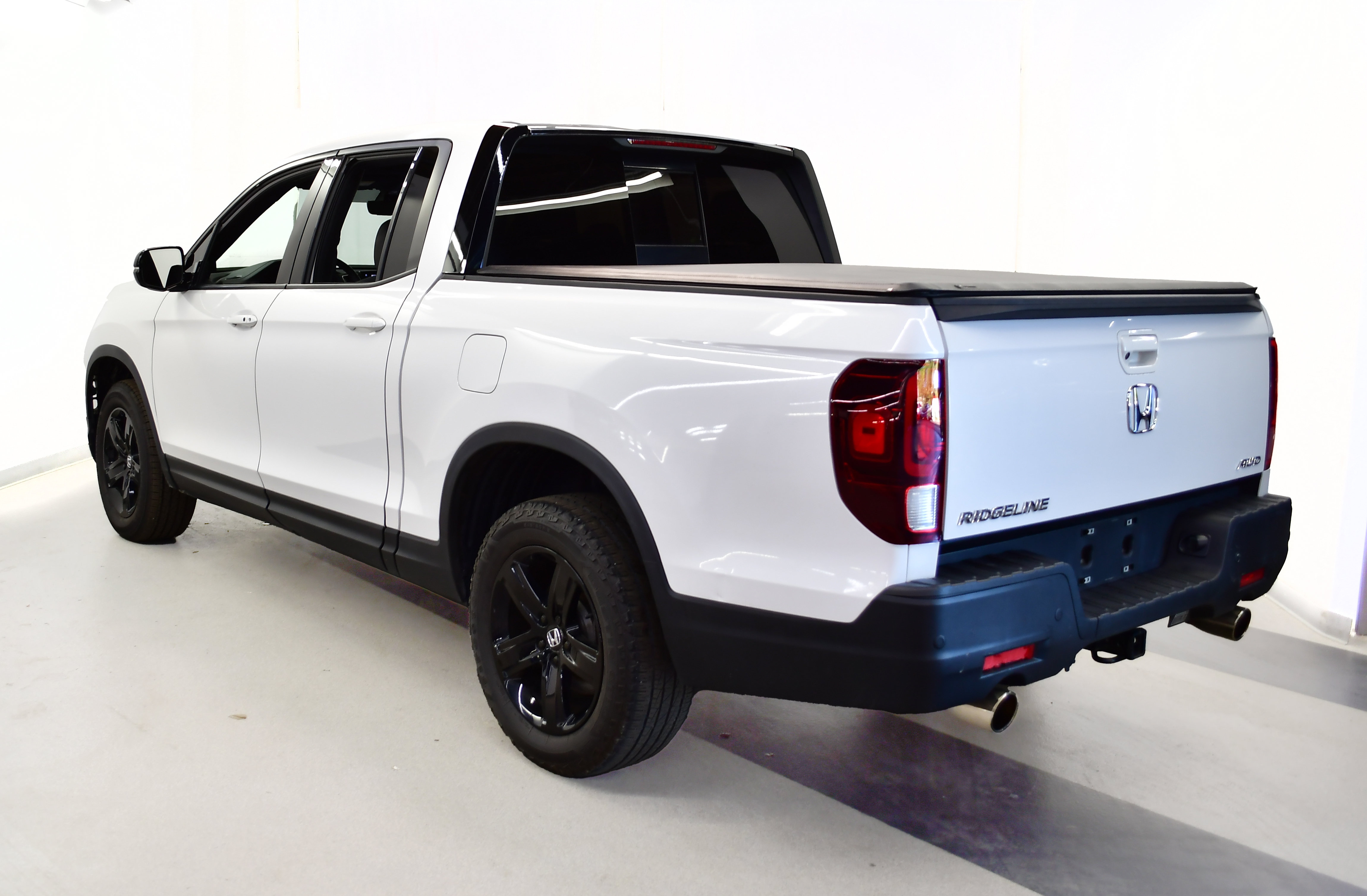 Used 2023 Honda Ridgeline Black Edition image 5
