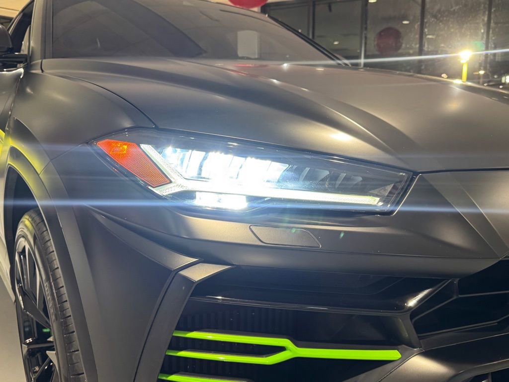 Used 2020 Lamborghini Urus image 11