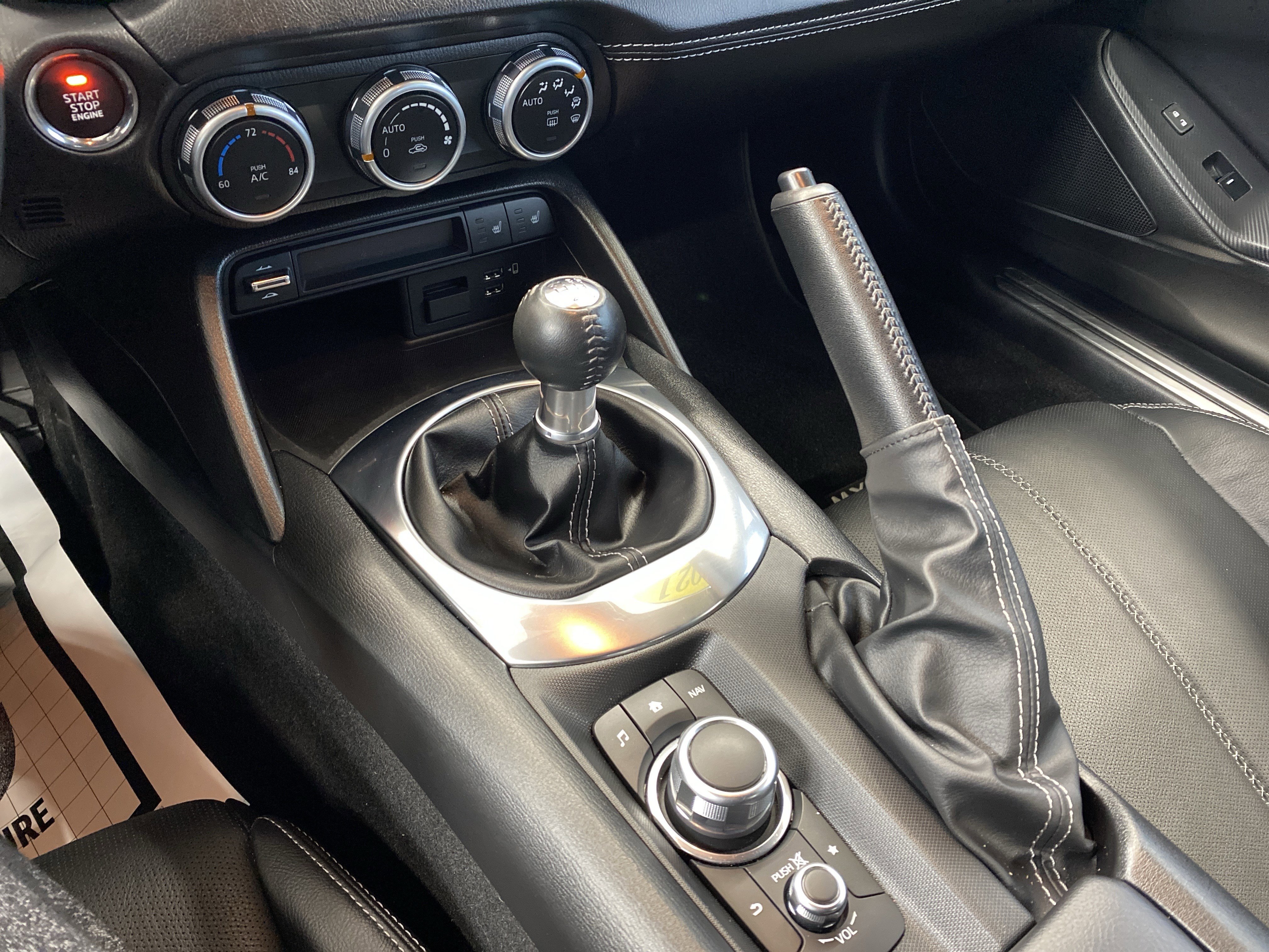 Used 2021 MAZDA MX-5 Miata RF Grand Touring image 14