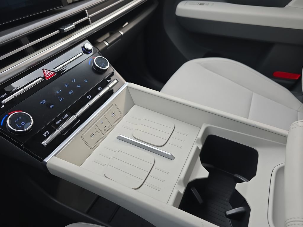 New 2026 Hyundai Santa Fe SE image 25