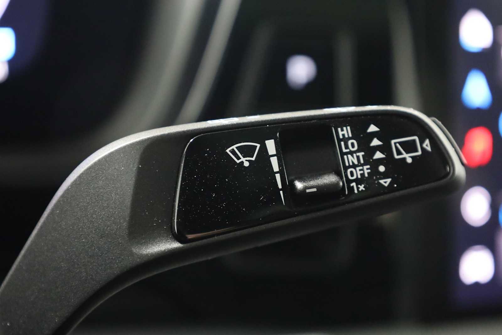 Certified 2025 Porsche Cayenne S image 30