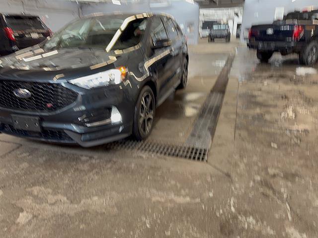 Used 2023 Ford Edge ST AWD/4WD image 1