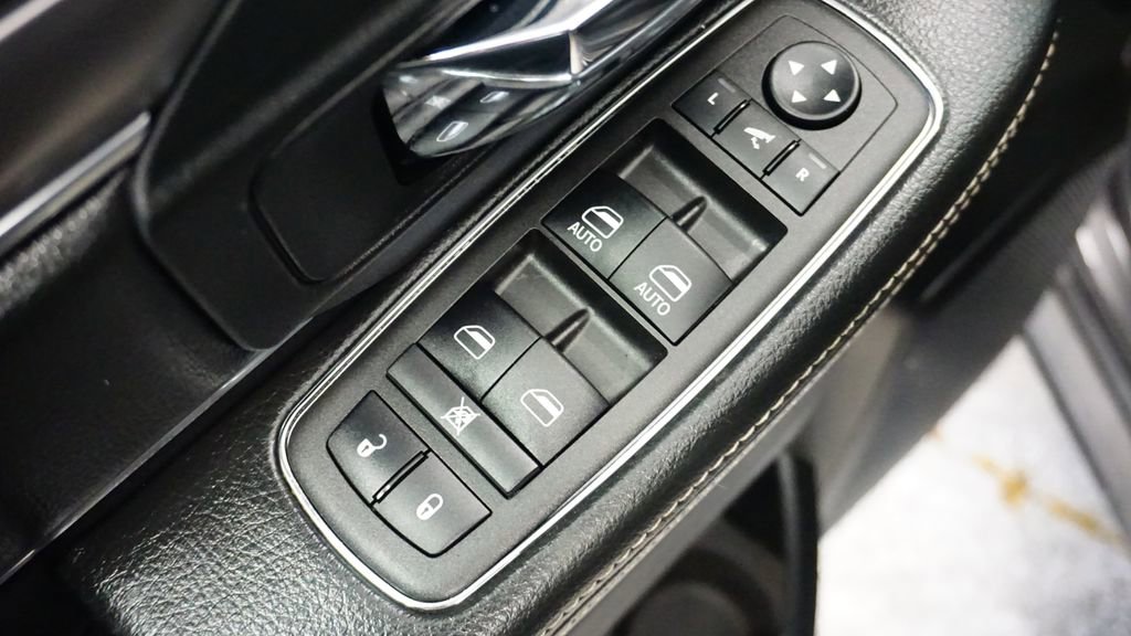 Used 2023 RAM 1500 Classic Warlock image 25