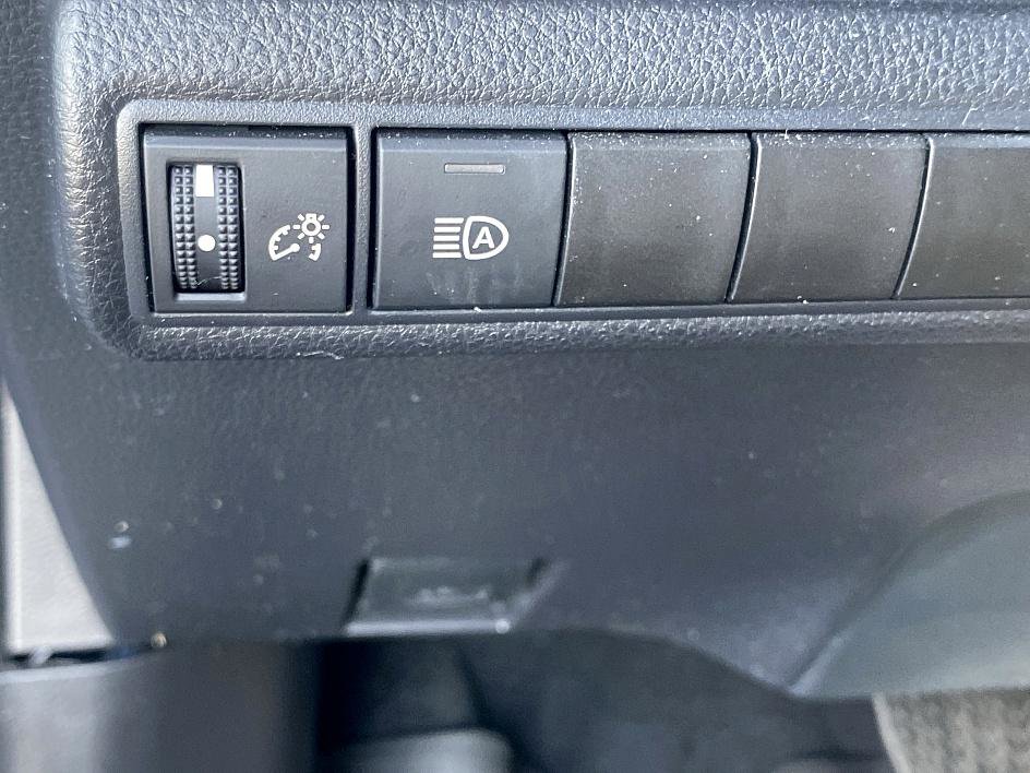 Certified 2025 Toyota Corolla SE image 20