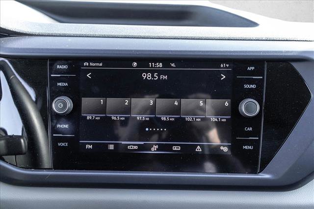 Used 2022 Volkswagen Taos SE image 15