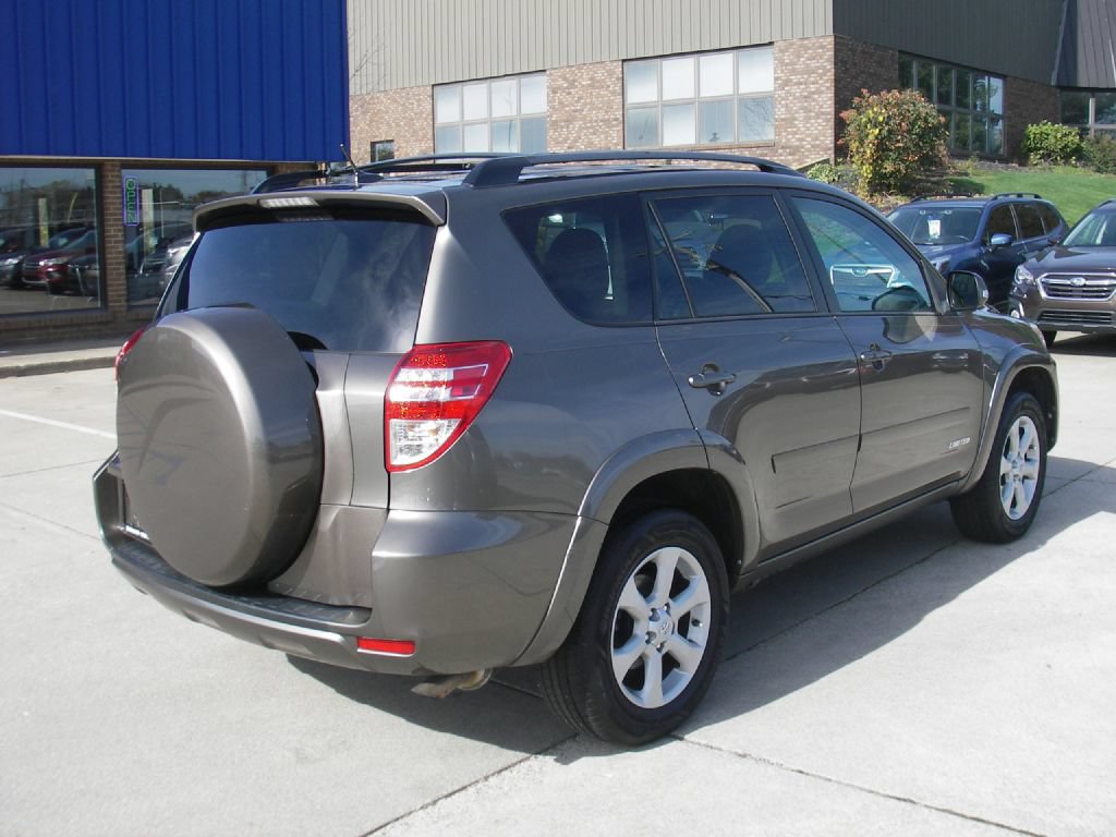 Used 2012 Toyota RAV4 Limited w/ Navigation Value Pkg FWD image 4