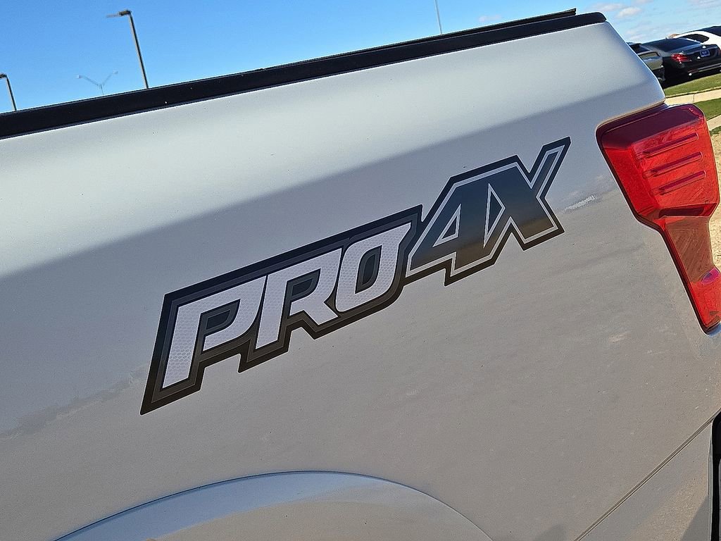 Used 2019 Nissan Titan PRO-4X w/ Pro-4x Convenience Package image 14
