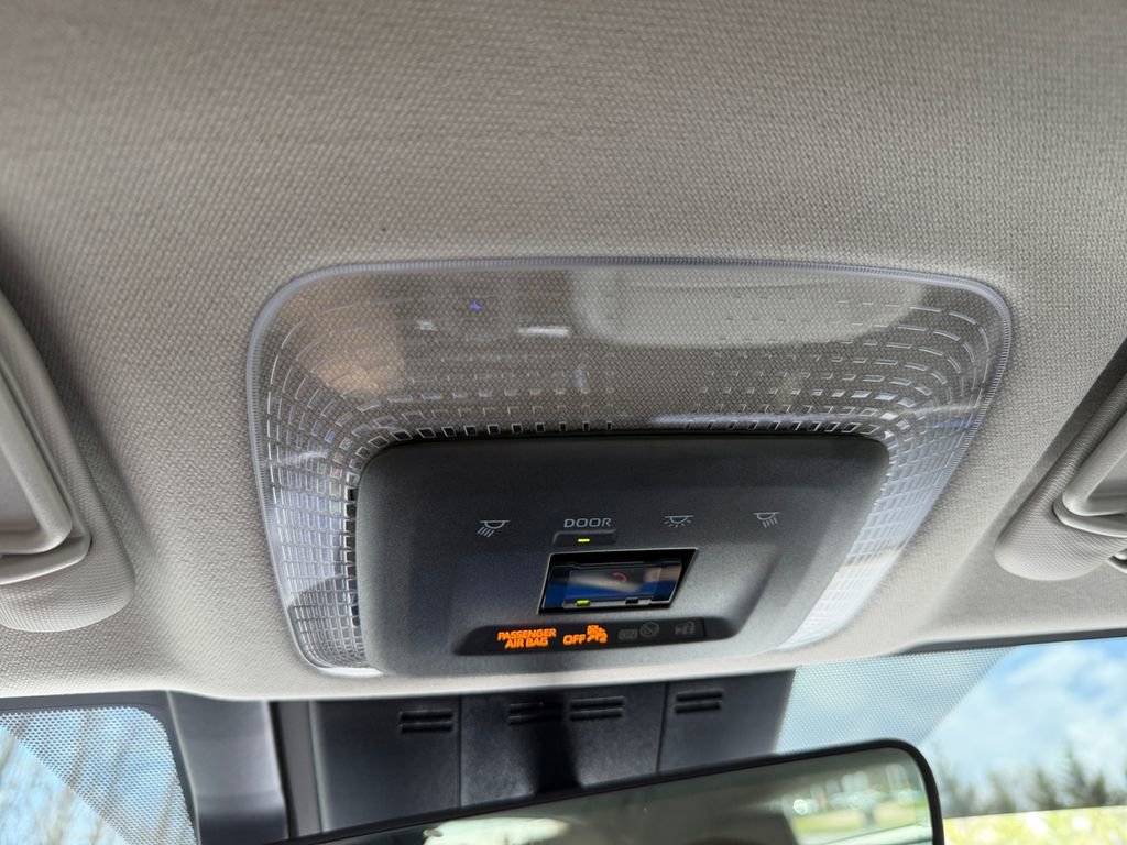 Used 2024 Toyota Prius XLE image 31