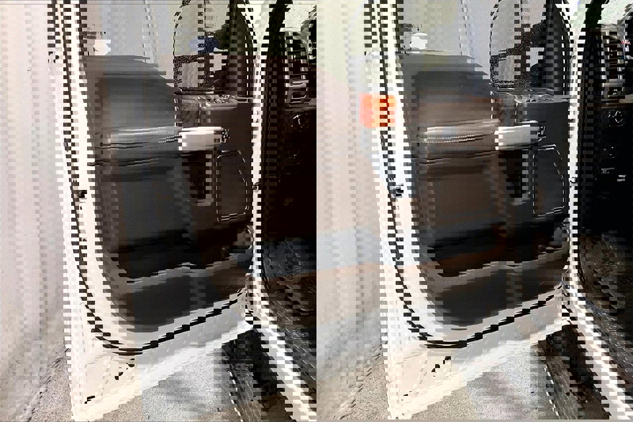 Used 2022 Ford F350 King Ranch w/ Chrome Package image 21