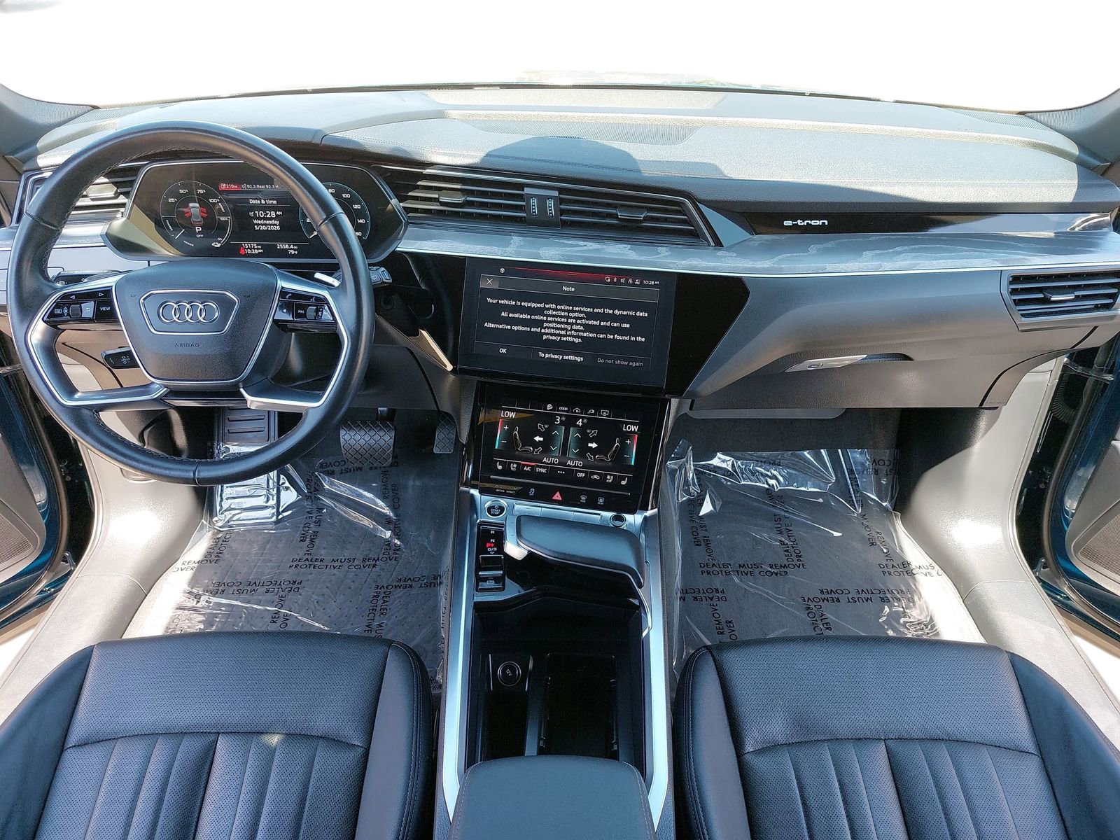 Used 2023 Audi e-tron Premium Plus w/ Premium Plus Package AWD/4WD image 9