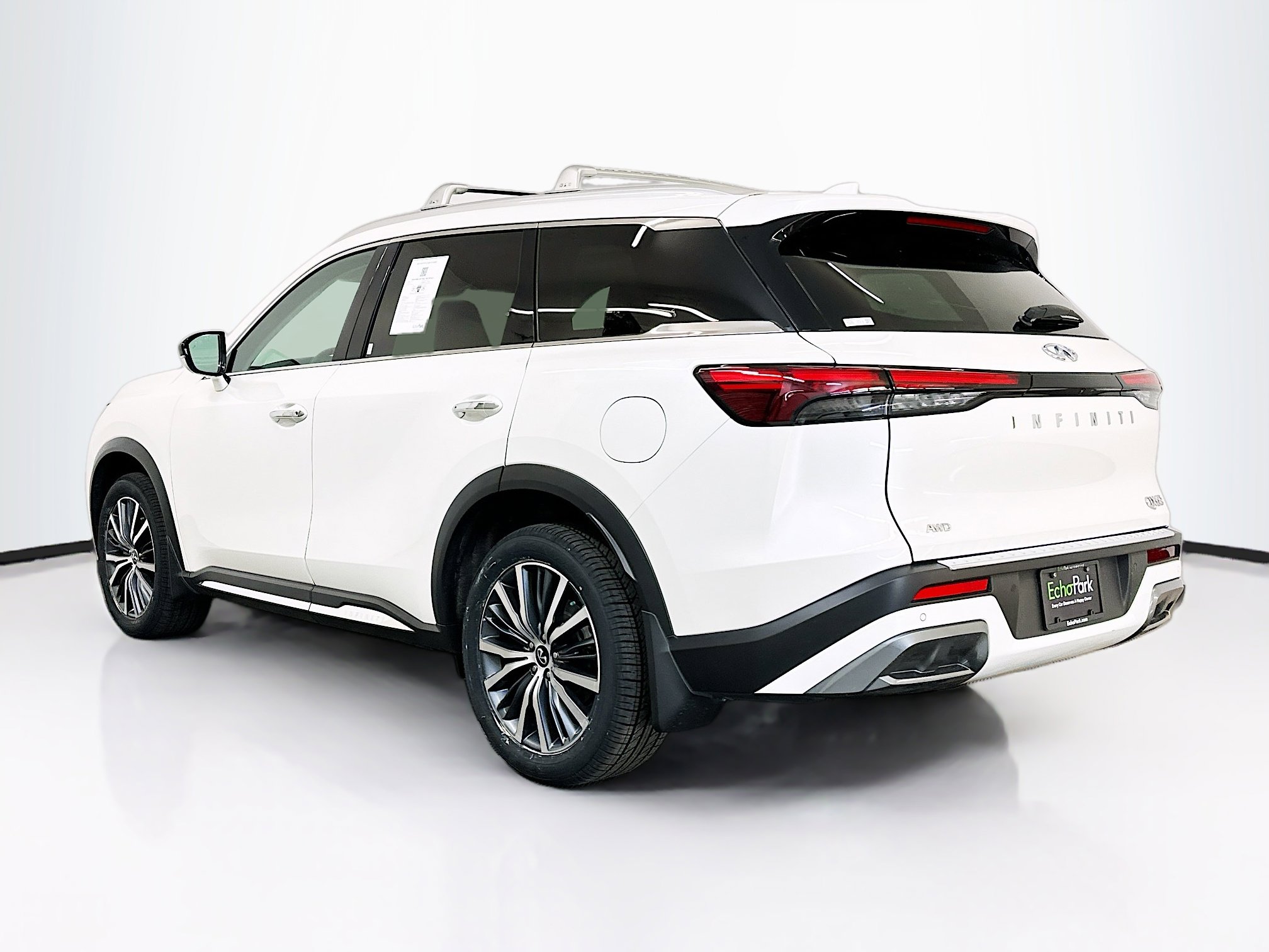 Used 2023 INFINITI QX60 Sensory w/ Vision Package image 5