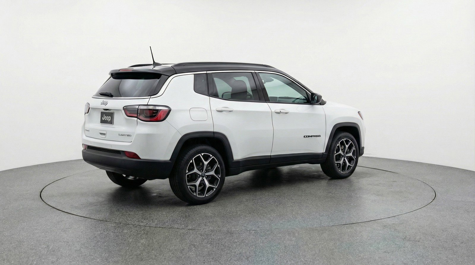 Used 2025 Jeep Compass Limited AWD/4WD image 9