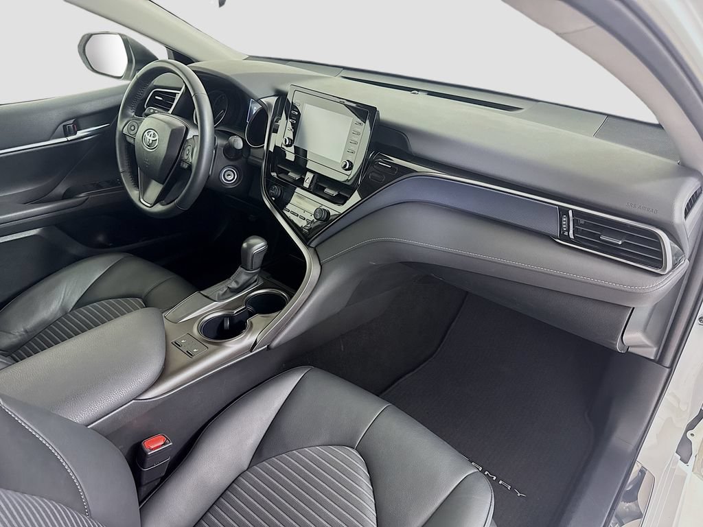 Used 2024 Toyota Camry SE FWD image 28