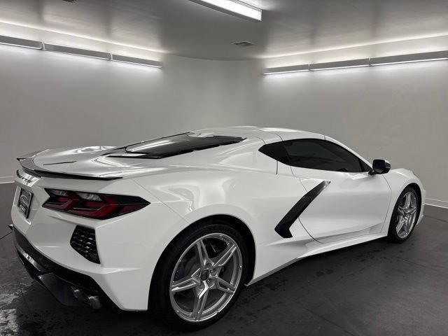 Used 2025 Chevrolet Corvette Stingray Preferred Cpe w/ Battery Protection Package RWD image 8
