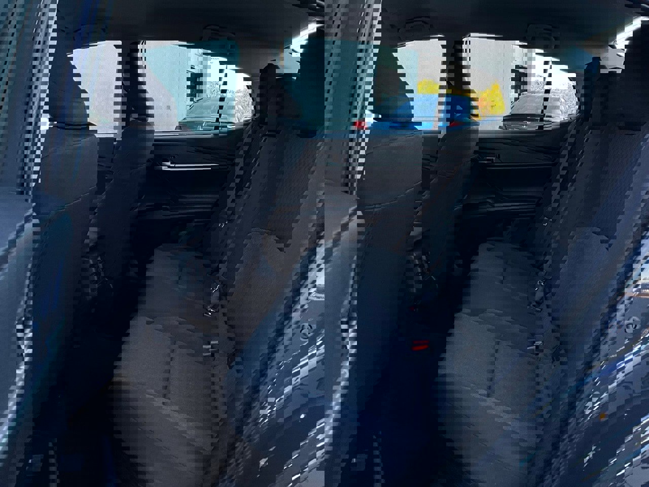 Used 2025 Toyota Camry LE image 11