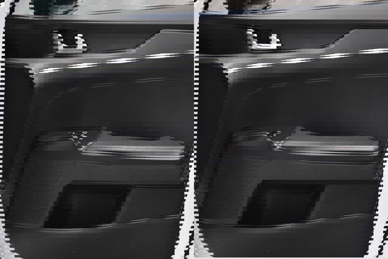 Used 2023 Kia K5 LXS image 18