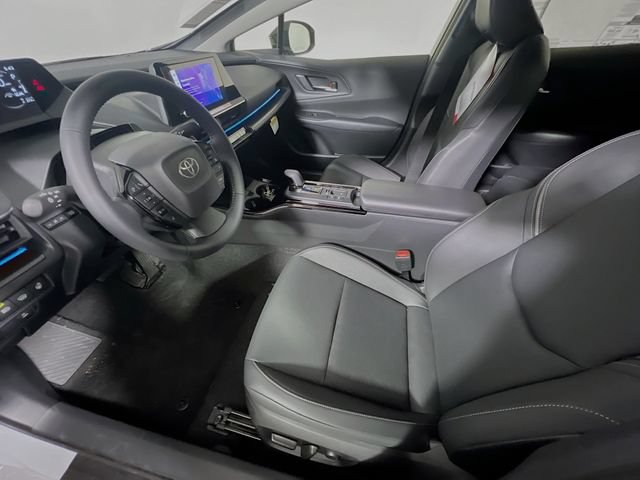 New 2026 Toyota Prius Plug-In Hybrid FWD image 12