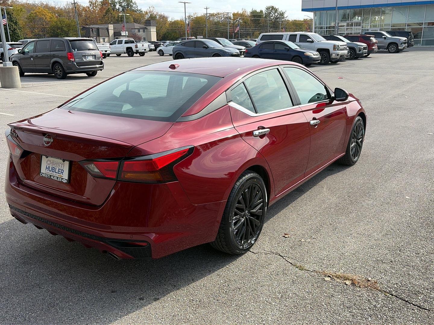 Used 2025 Nissan Altima 2.5 SV w/ SV Special Edition Package FWD image 5