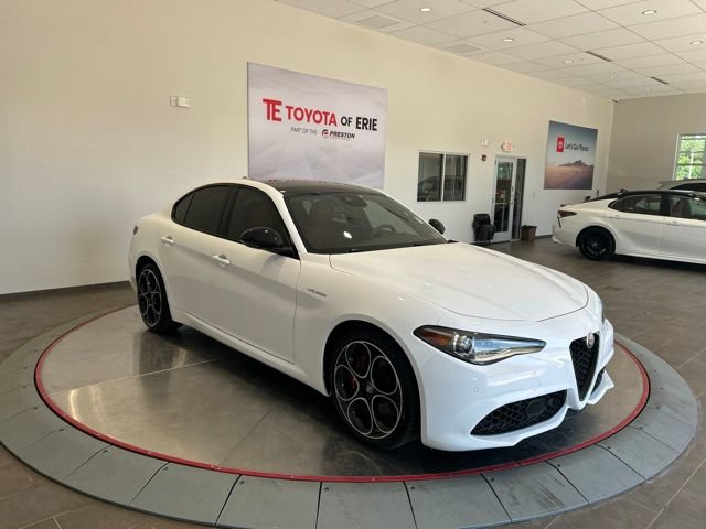 Used 2022 Alfa Romeo Giulia Veloce