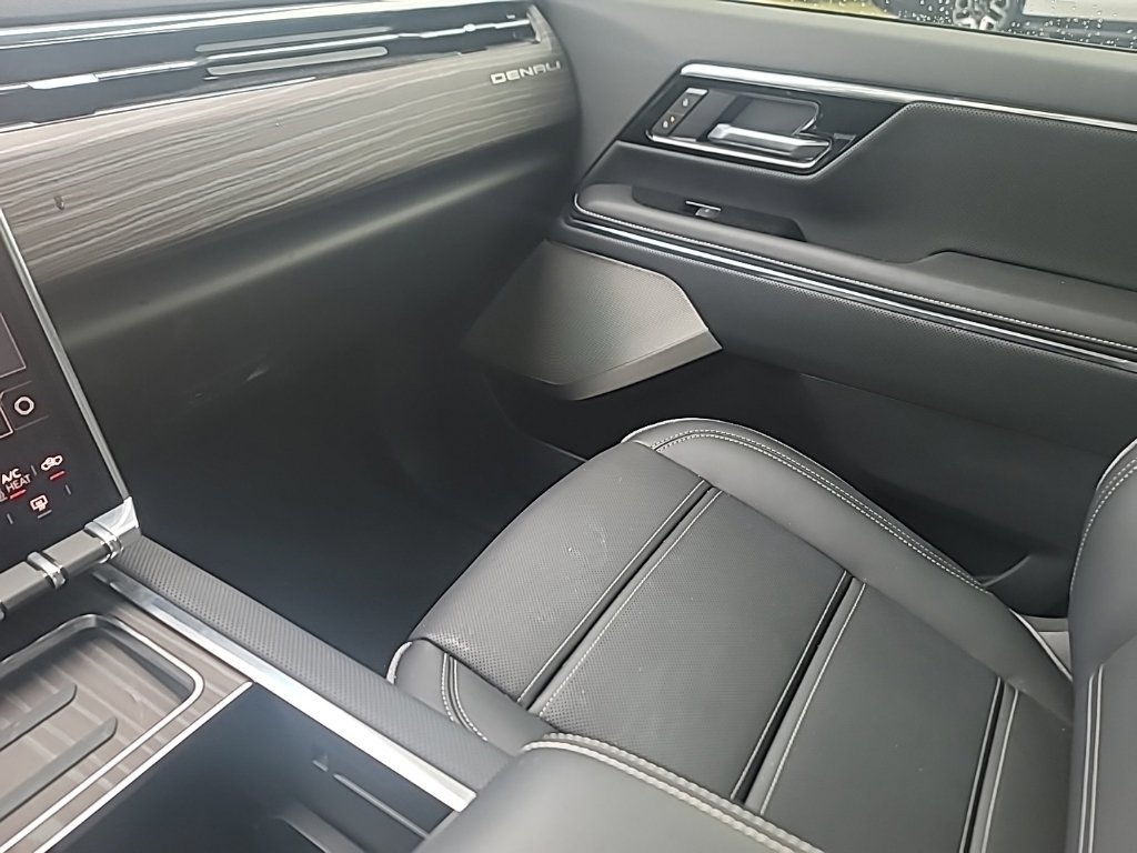 Used 2025 GMC Sierra EV Denali AWD/4WD image 31