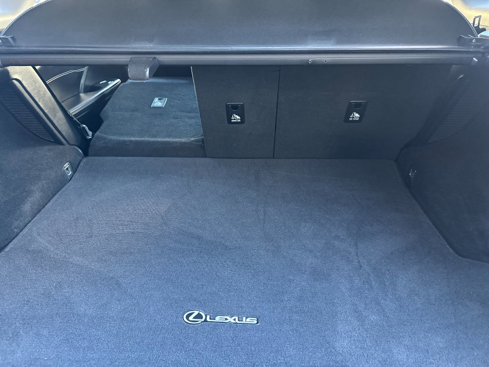 Used 2019 Lexus RX 450h AWD image 16