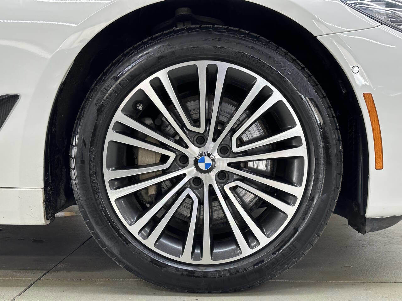 Used 2020 BMW 530i w/ Convenience Package image 33