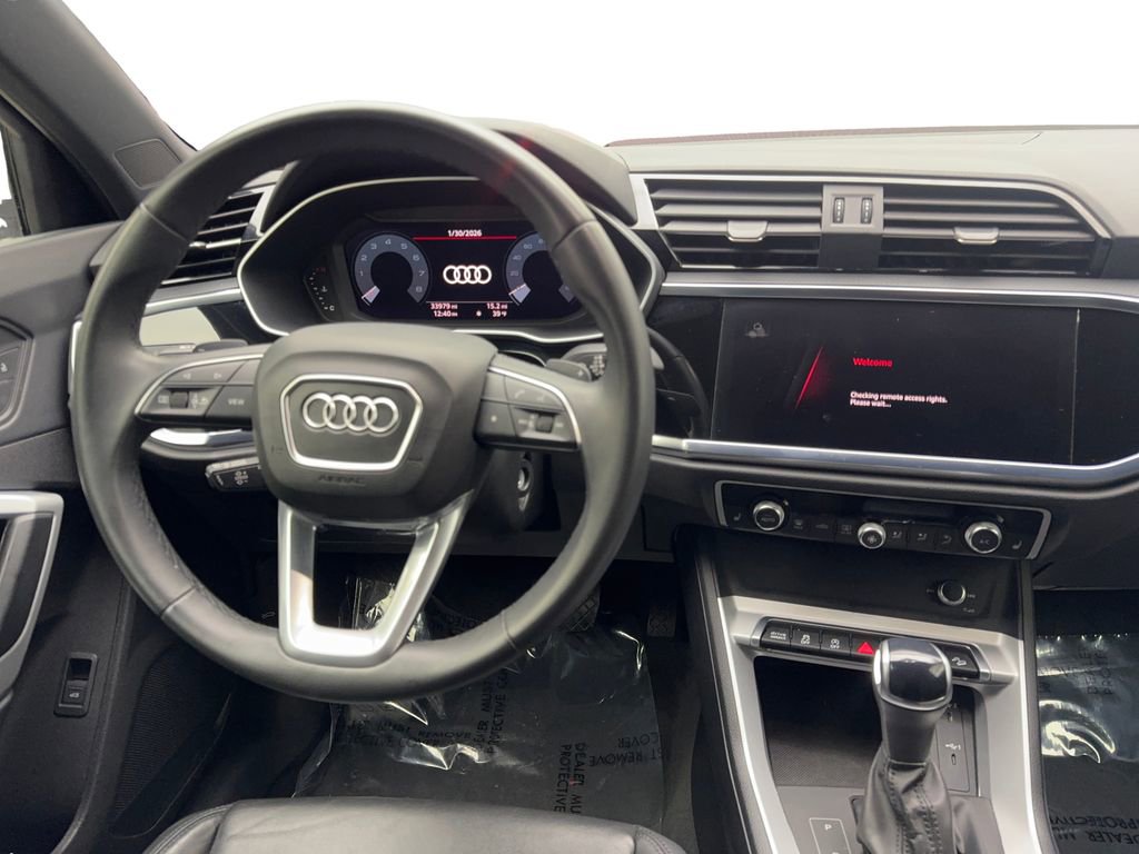 Used 2025 Audi Q3 2.0T Premium image 54