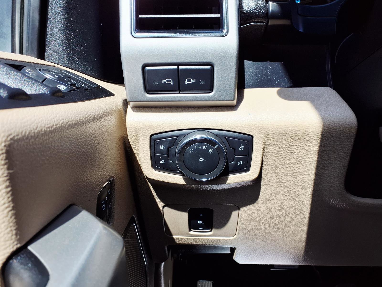 Certified 2021 Ford F250 Lariat w/ Lariat Value Package image 27