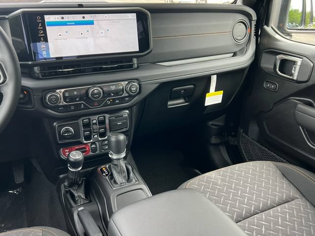 New 2026 Jeep Gladiator Mojave w/ Safety Group AWD/4WD image 46