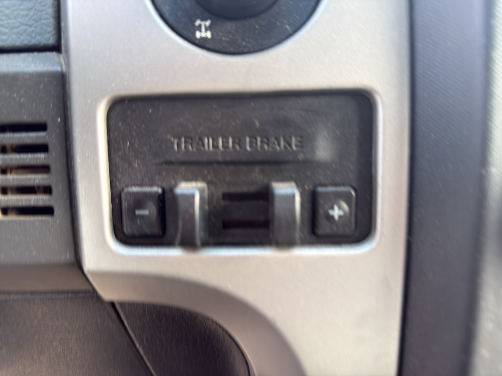 Used 2013 Ford F150 XLT w/ Luxury Equipment Group AWD/4WD image 9