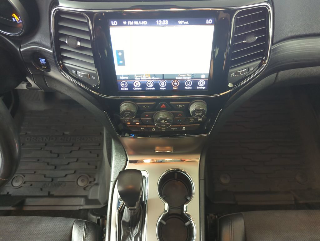 Used 2021 Jeep Grand Cherokee Laredo X RWD image 14