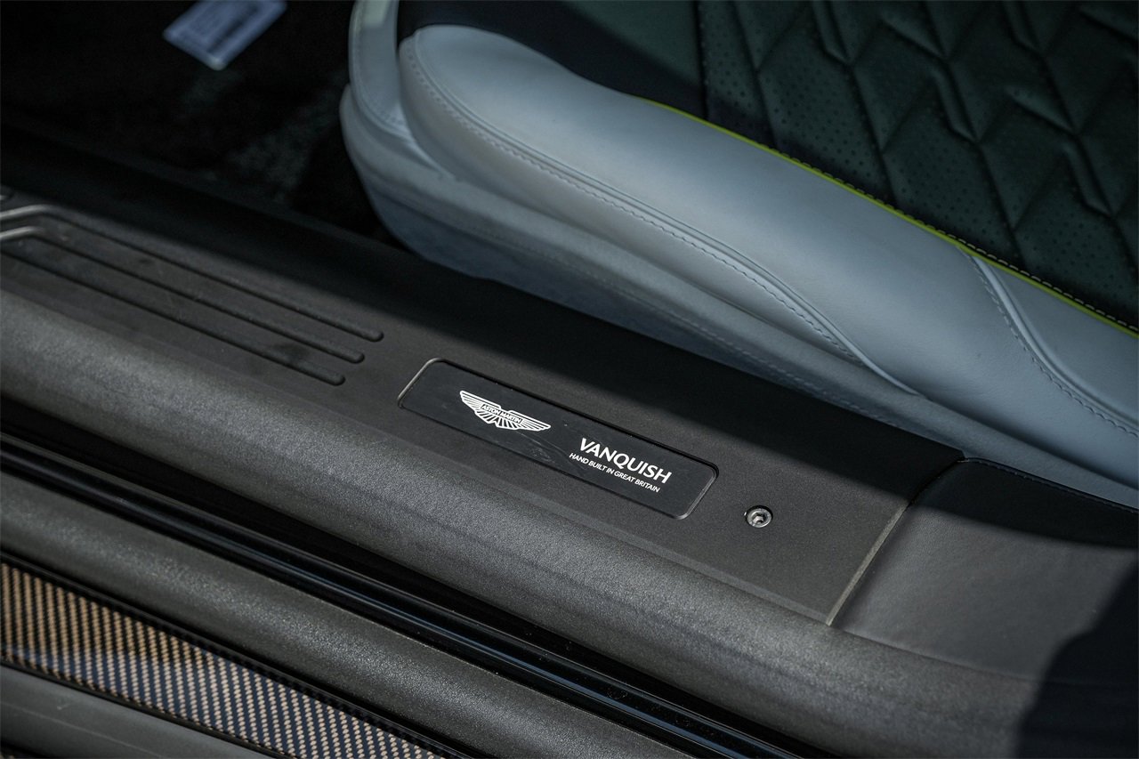 New 2025 Aston Martin Vanquish Coupe image 32