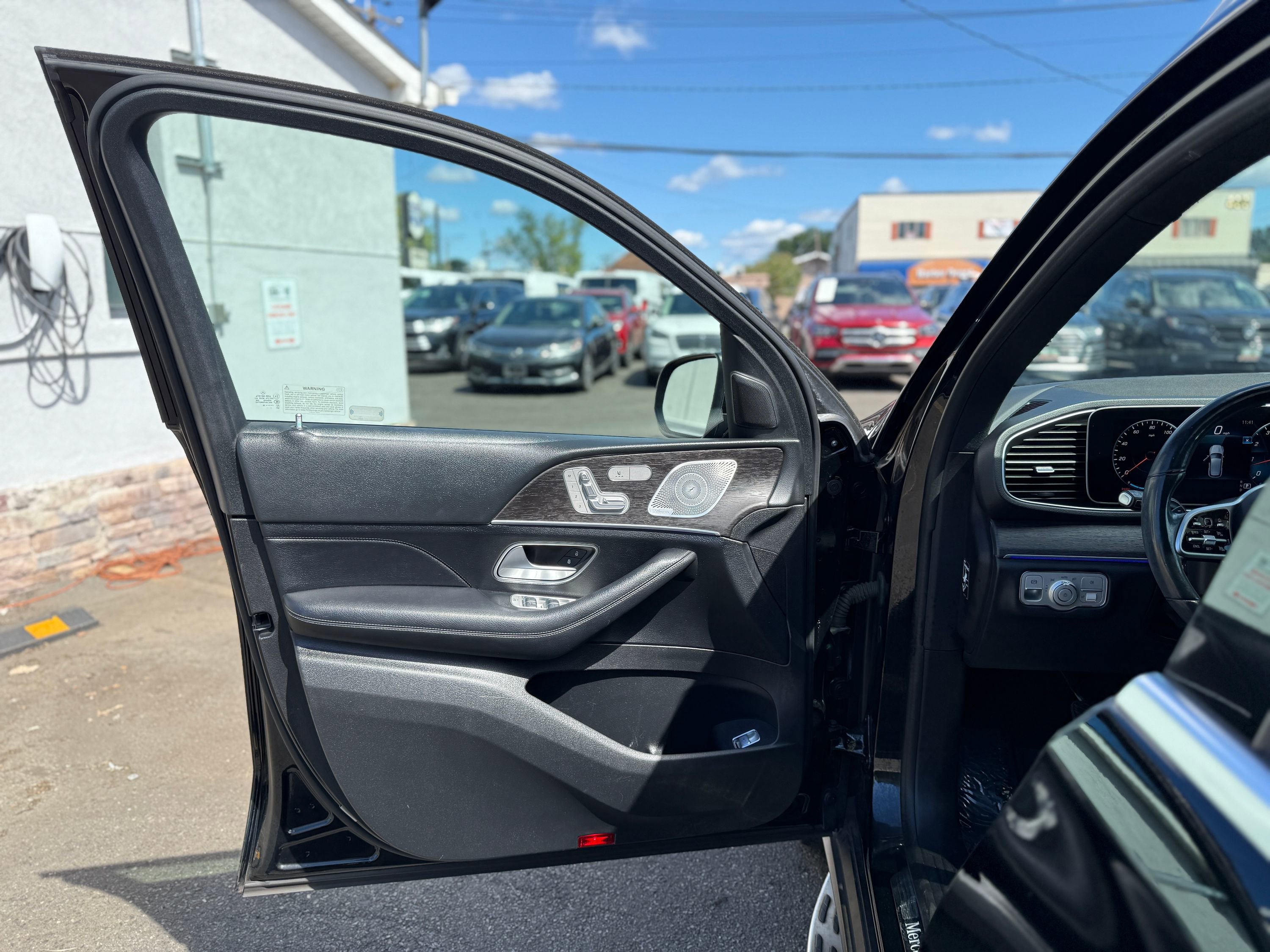 Used 2020 Mercedes-Benz GLE 350 4MATIC image 17