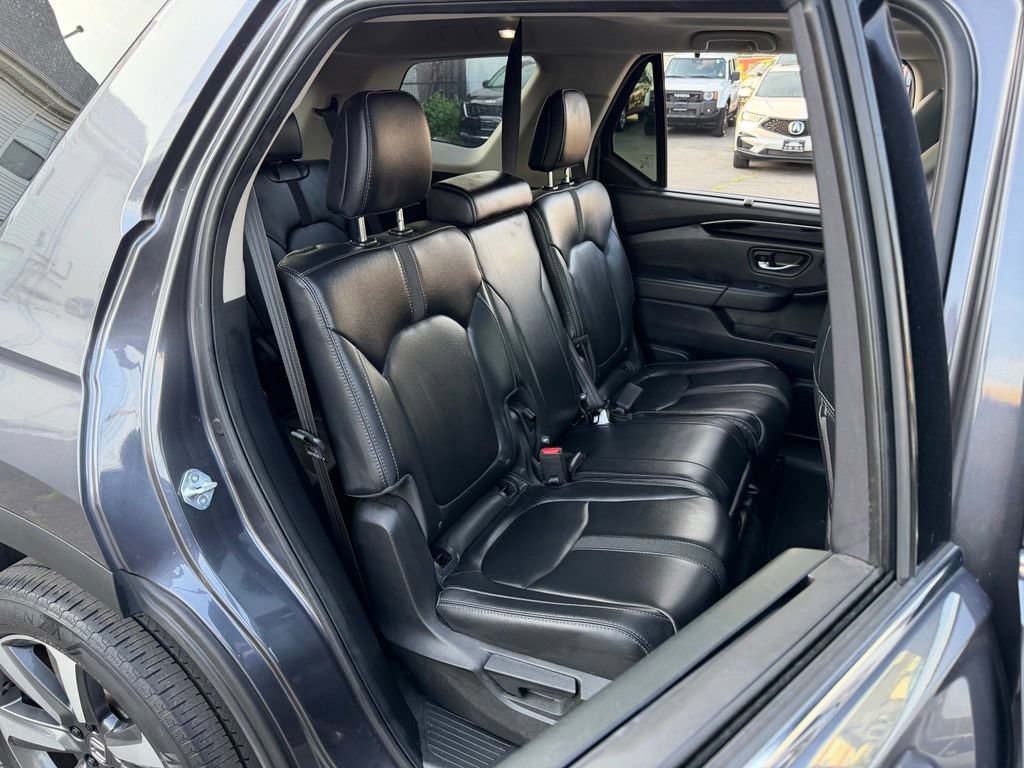 Used 2023 Honda Pilot Touring image 15
