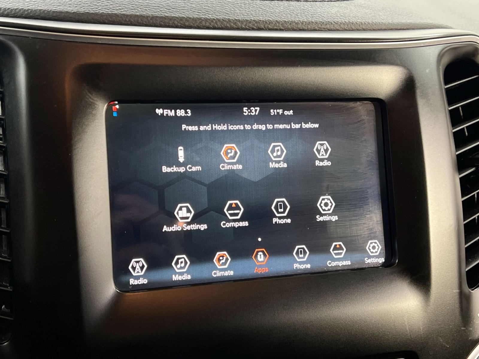 Used 2019 Jeep Cherokee Latitude w/ Popular Appearance Group image 22