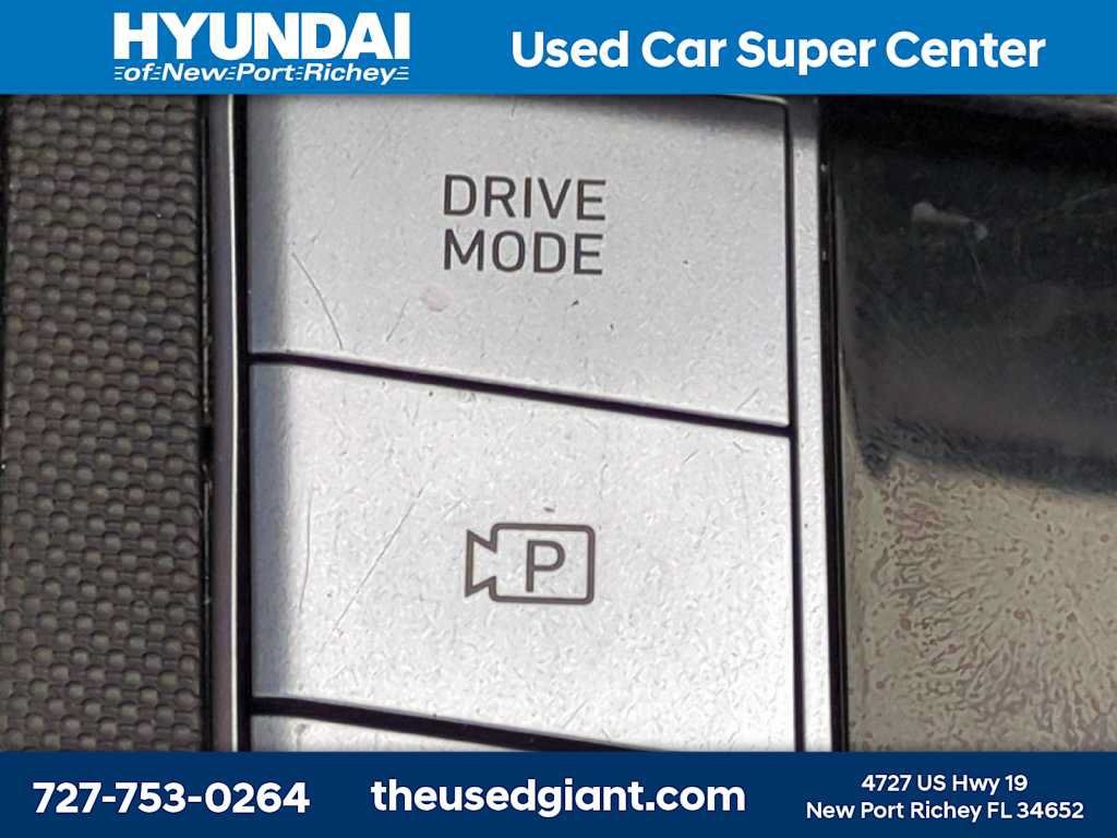 Used 2025 Hyundai Elantra SE FWD image 22