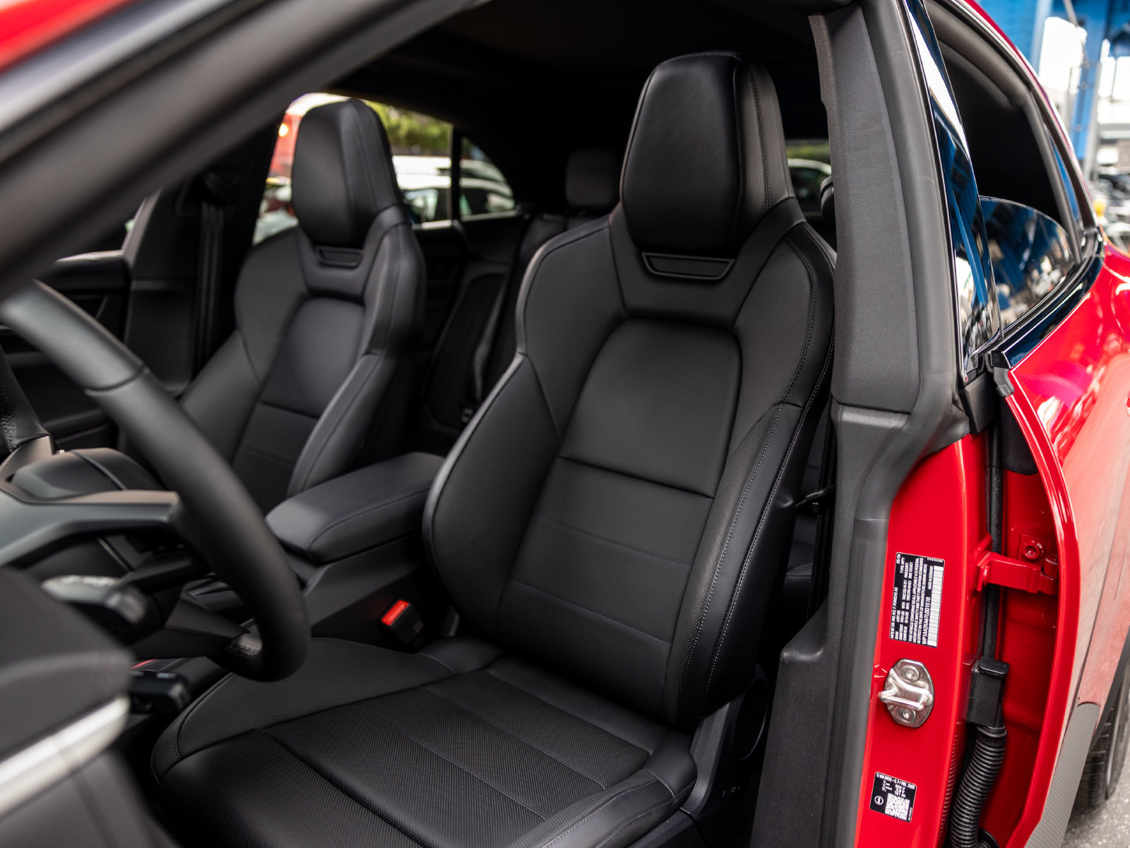 New 2026 Porsche Macan 4 Electric AWD/4WD image 5