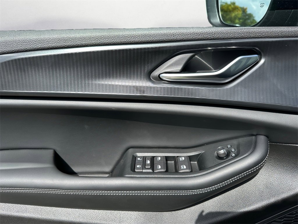 New 2025 Jeep Grand Cherokee Laredo w/ Trailer Tow Package image 23