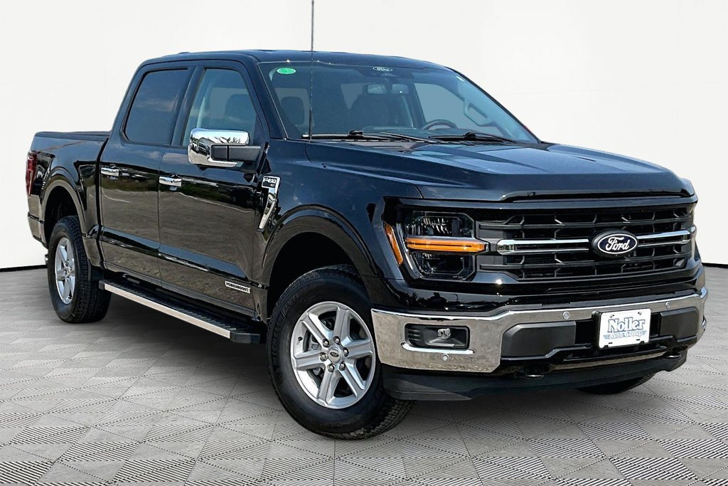 Certified 2025 Ford F150 XLT w/ Equipment Group 302A MID AWD/4WD image 12