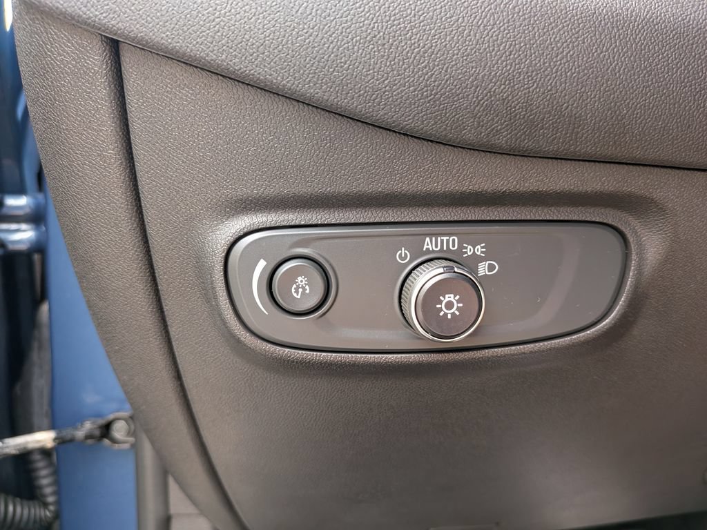 Used 2024 Chevrolet Equinox LS w/ LPO, Floor Liner Package AWD/4WD image 27