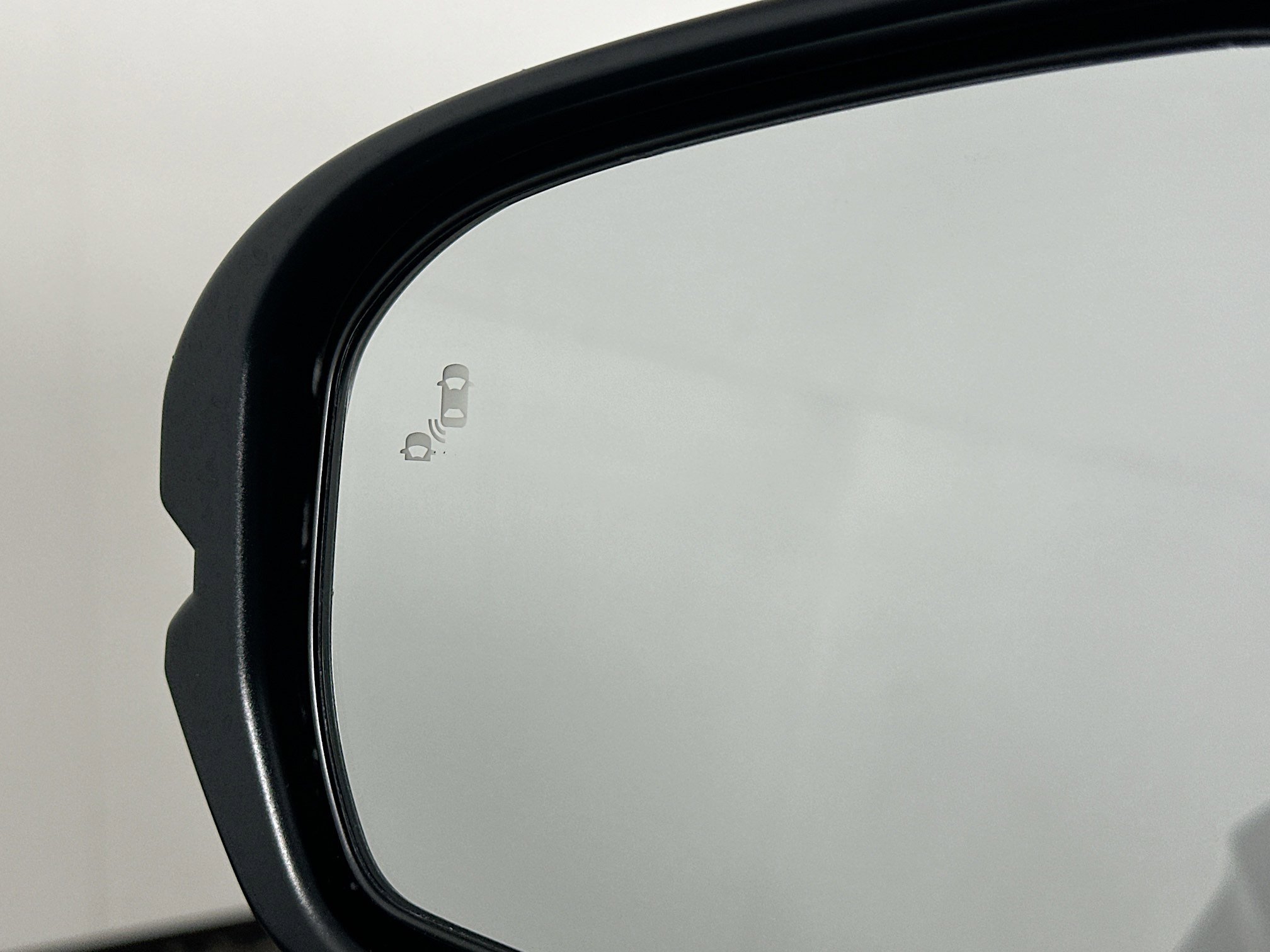 Used 2025 Honda CR-V EX-L image 16