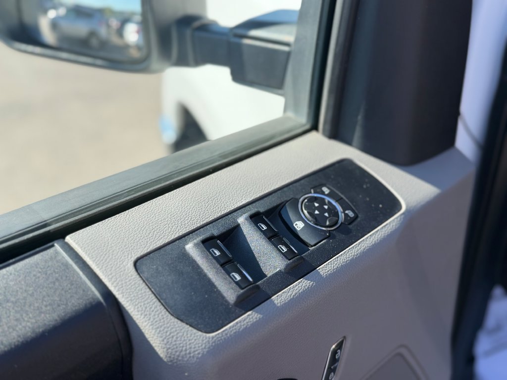 Used 2019 Ford F250 XL w/ Power Equipment Group AWD/4WD image 14