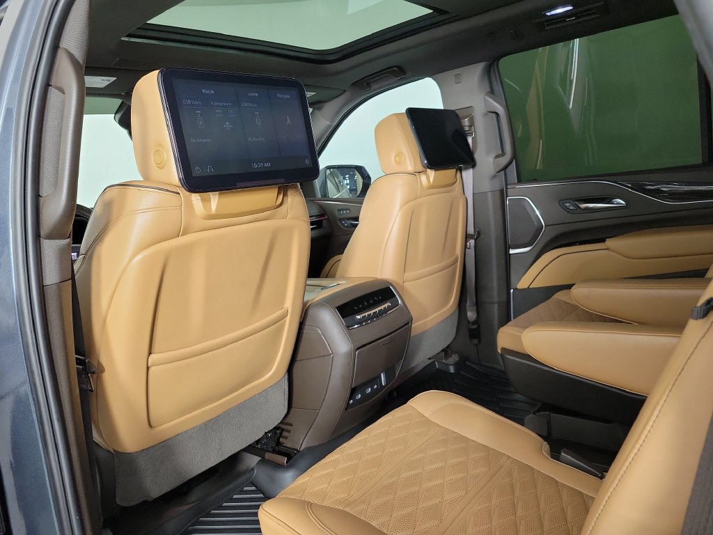 Used 2021 Cadillac Escalade Sport RWD image 14